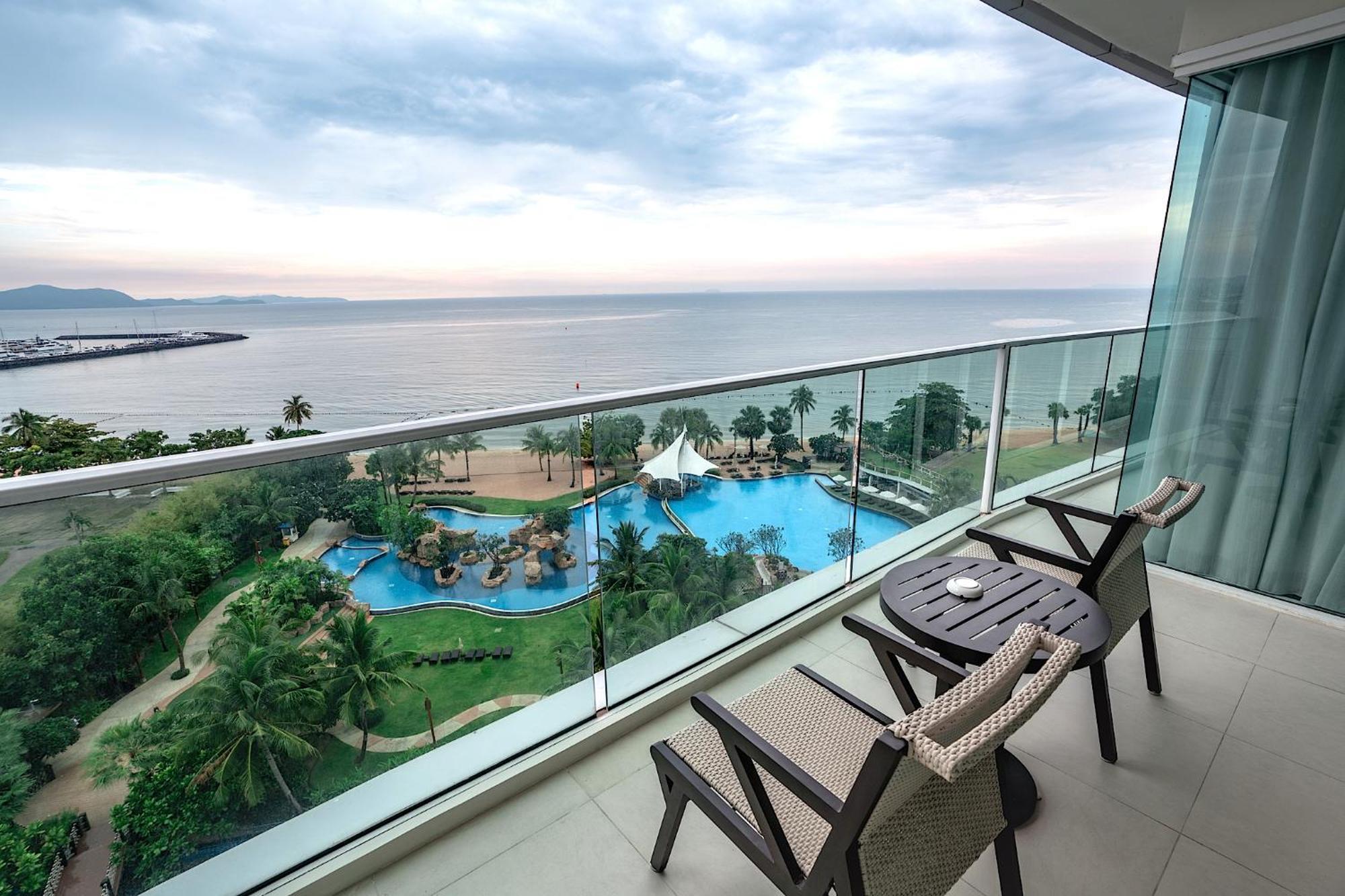 Movenpick Residences Pattaya With Ocean View Наджомтьєн Екстер'єр фото