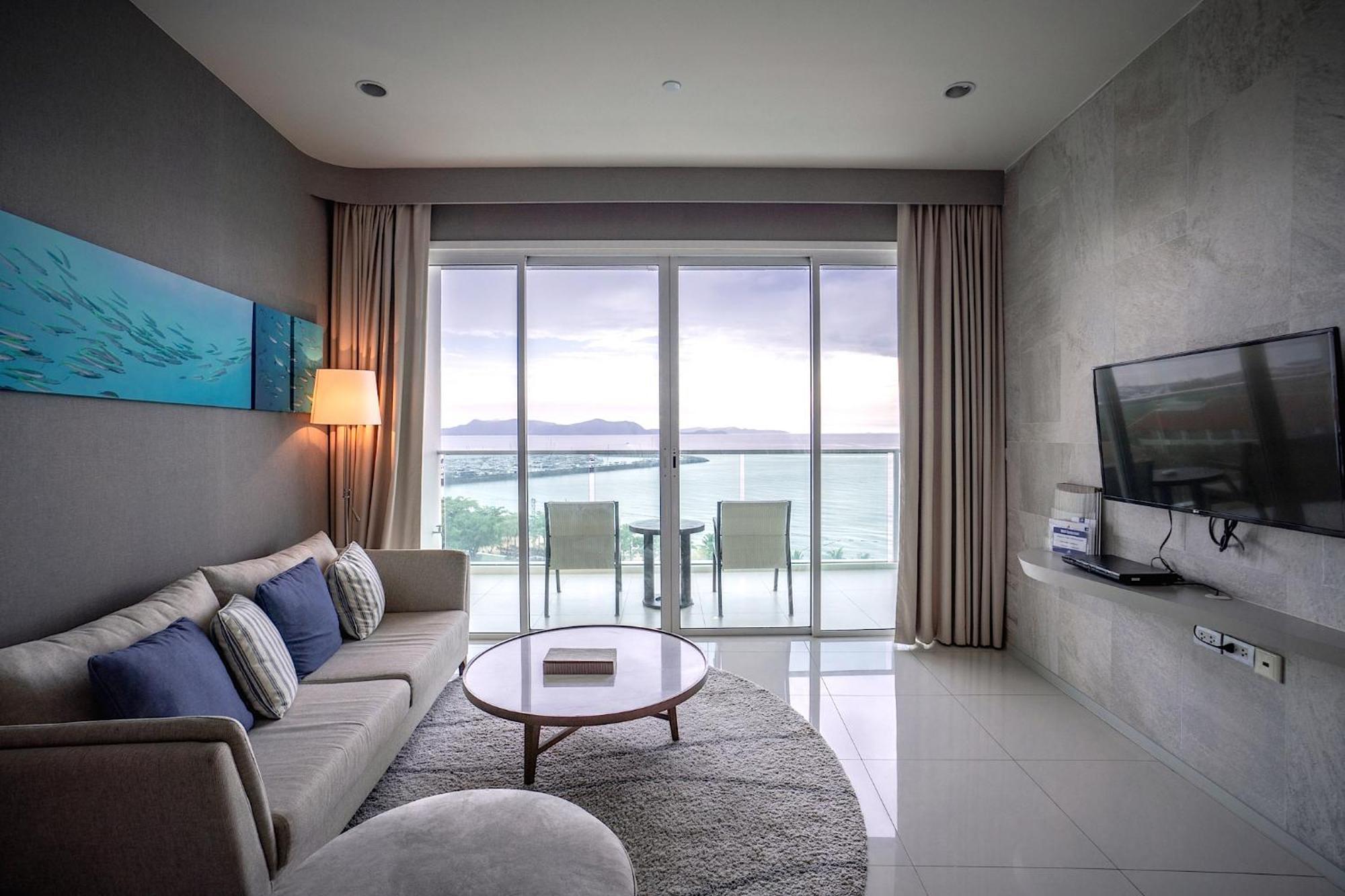Movenpick Residences Pattaya With Ocean View Наджомтьєн Екстер'єр фото
