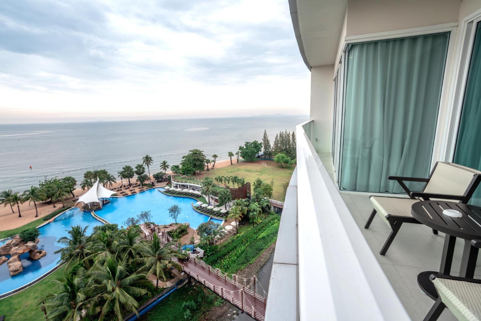 Movenpick Residences Pattaya With Ocean View Наджомтьєн Екстер'єр фото